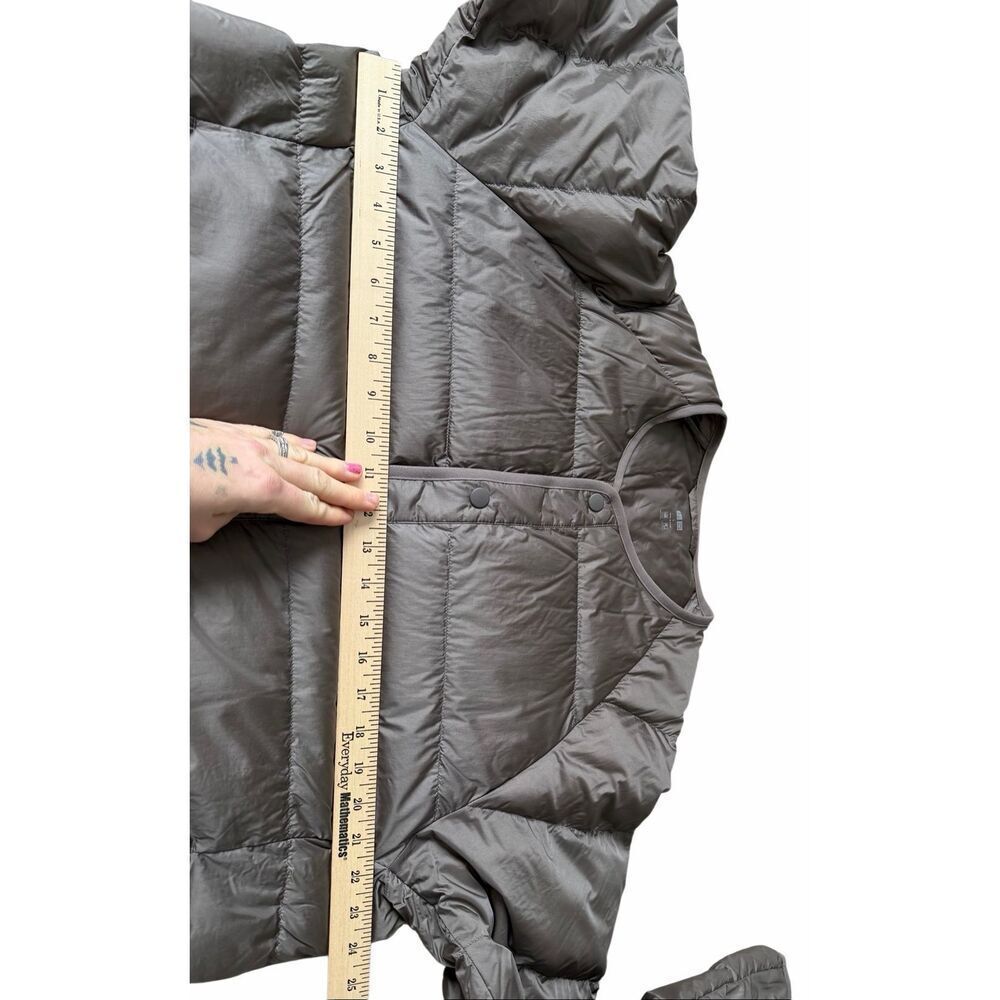 Uniqlo Taupe Quilted Snap-Front Puffer Jacket - Picture 5 of 15